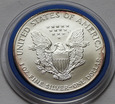 USA 1 Dolar 2002  - kolor - ślad
