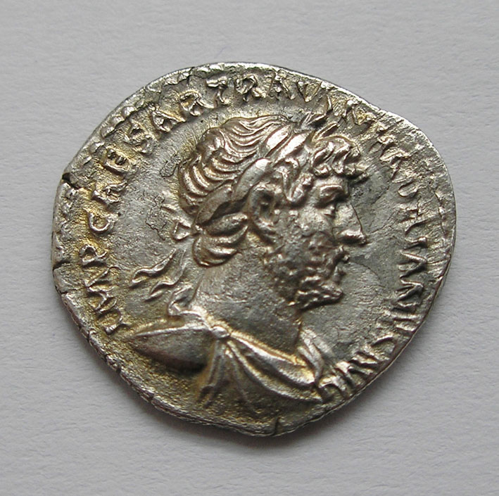 AR-DENAR - Hadrian (117 - 138) - PAX Z WIKTORIĄ