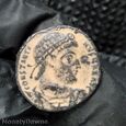 follis Konstantyn II 330 - 335 GLORIA EXERCITVS