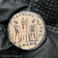 follis Konstantyn II 330 - 335 GLORIA EXERCITVS